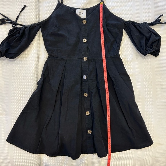 J.O.A. Cold Shoulder Dress - Picture 4 of 9